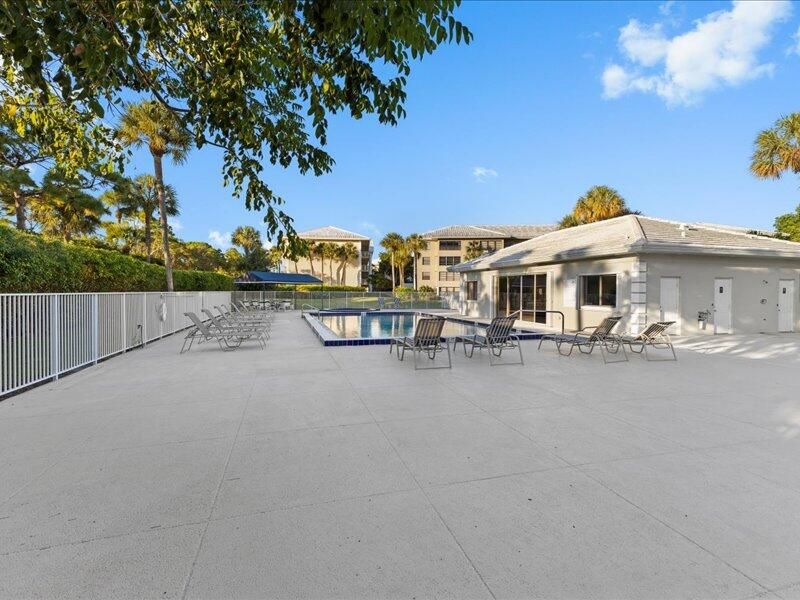 En Venta: $164,900 (2 camas, 2 baños, 1442 Pies cuadrados)