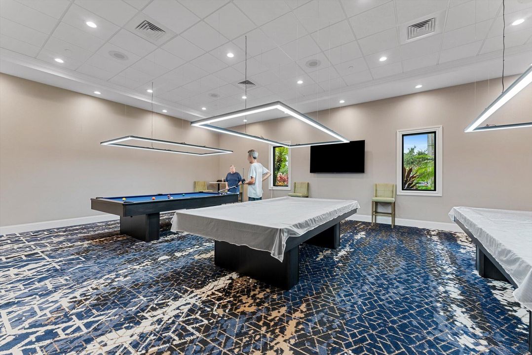 合同活跃: $3,200 (3 贝兹, 2 浴室, 2109 平方英尺)