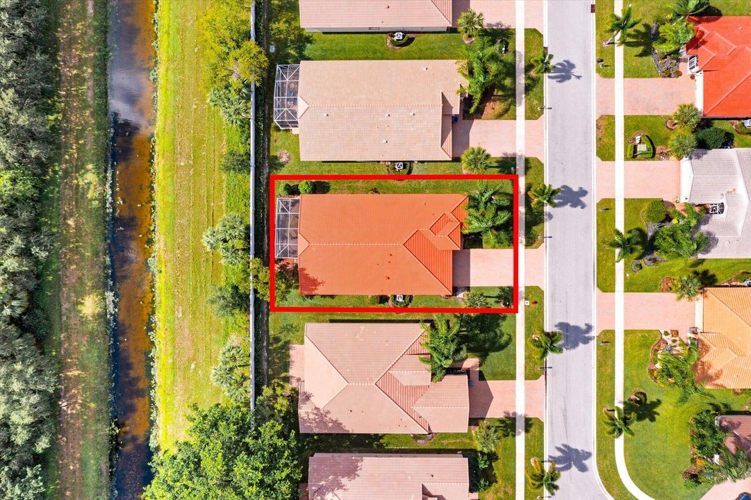 合同活跃: $3,200 (3 贝兹, 2 浴室, 2109 平方英尺)