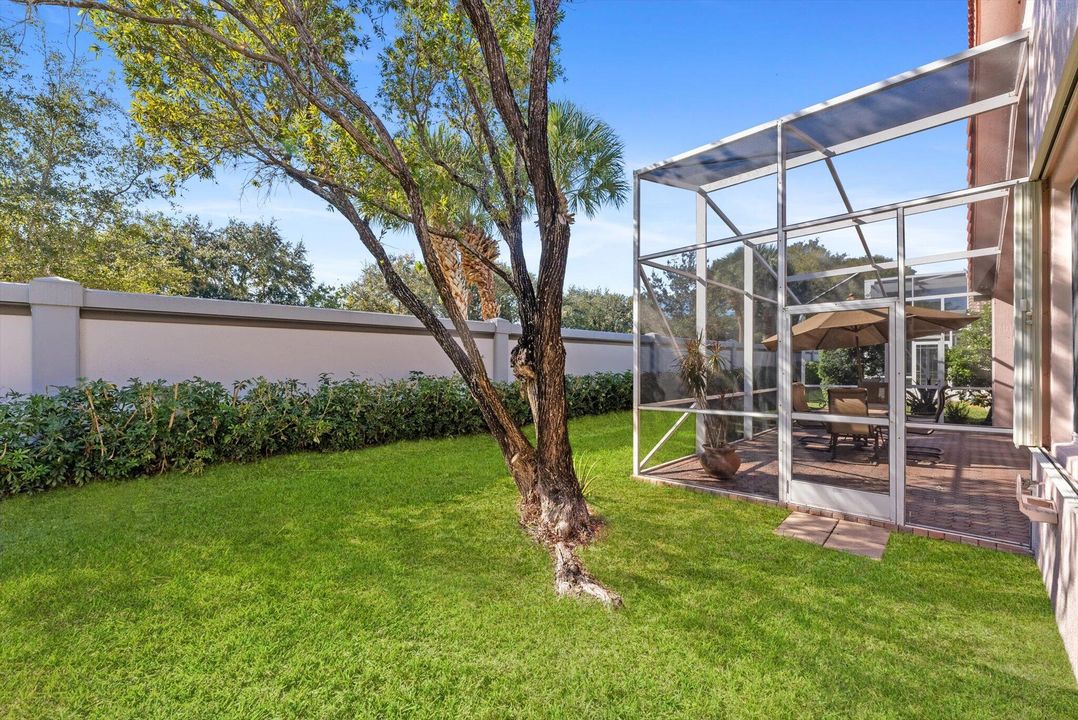 合同活跃: $3,200 (3 贝兹, 2 浴室, 2109 平方英尺)