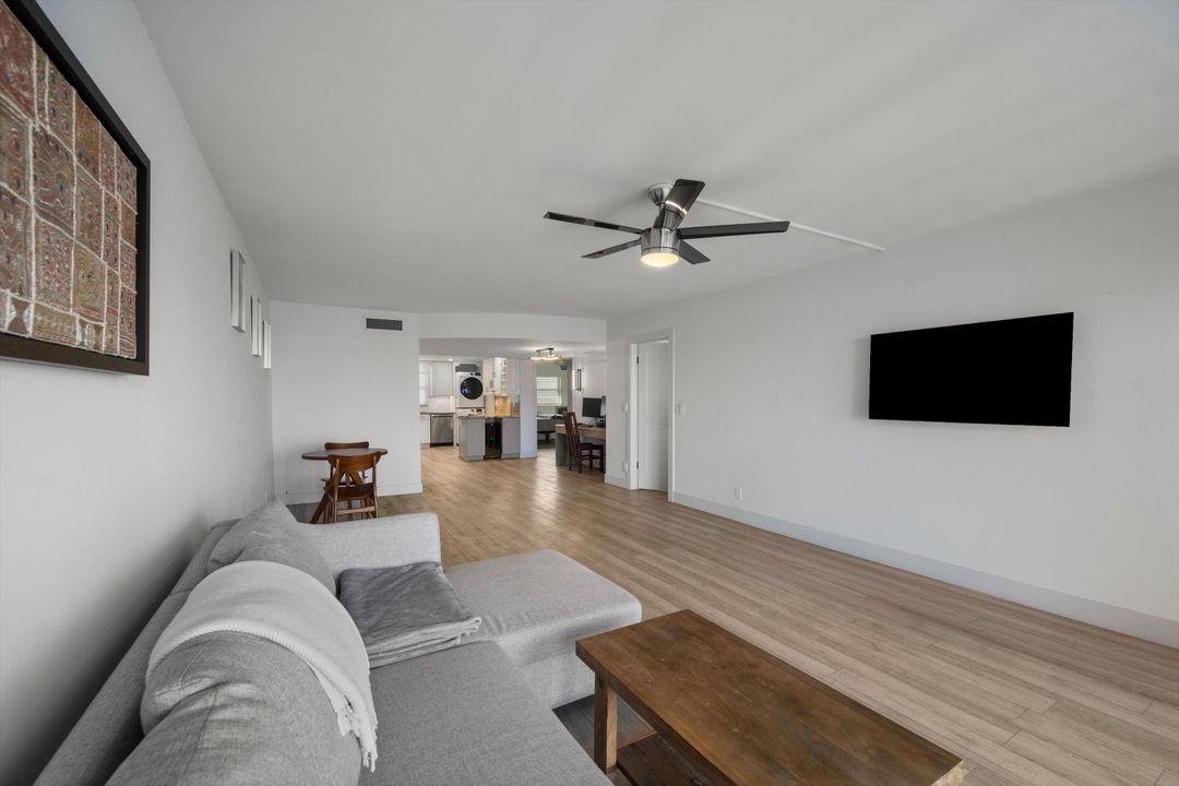 En Venta: $400,000 (2 camas, 2 baños, 1440 Pies cuadrados)