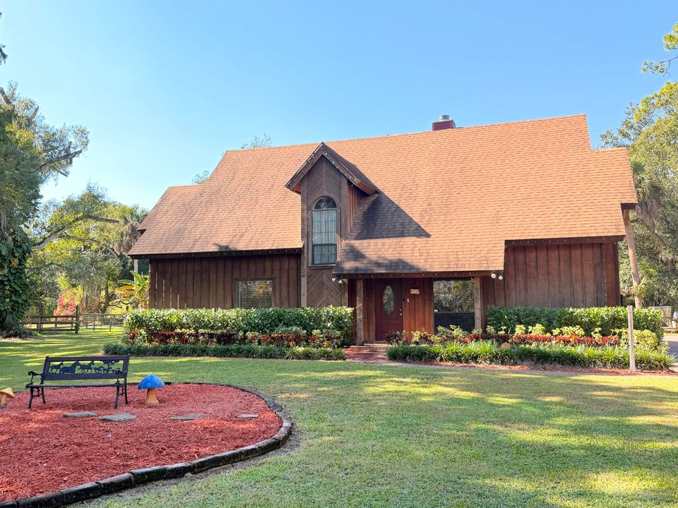 For Sale: $549,000 (3 beds, 2 baths, 2634 Square Feet)