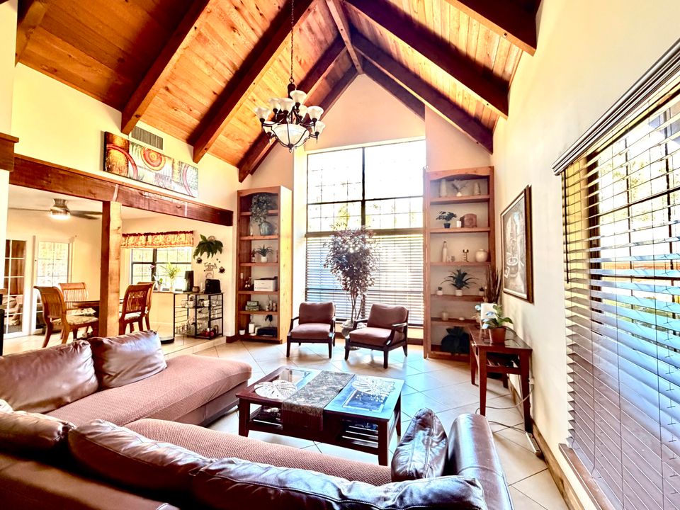 For Sale: $549,000 (3 beds, 2 baths, 2634 Square Feet)