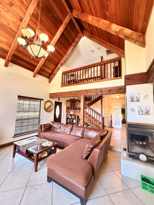 For Sale: $549,000 (3 beds, 2 baths, 2634 Square Feet)