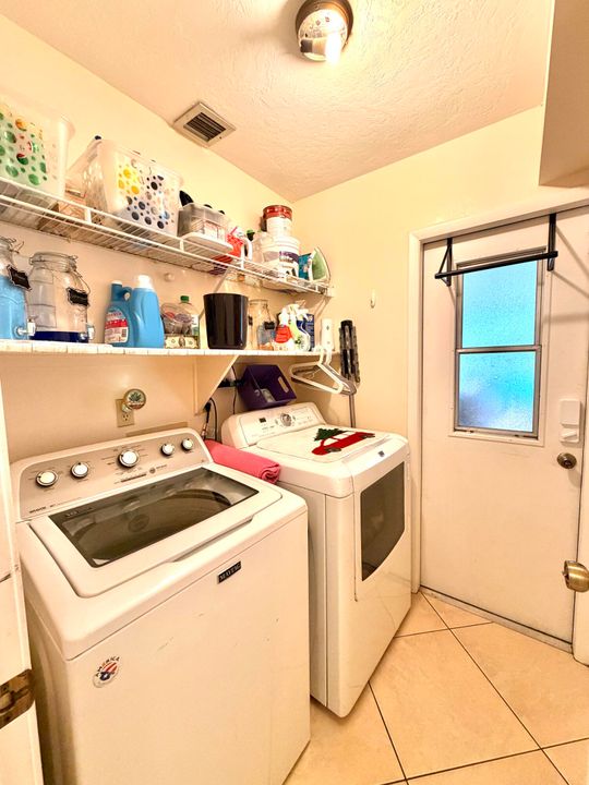 For Sale: $549,000 (3 beds, 2 baths, 2634 Square Feet)