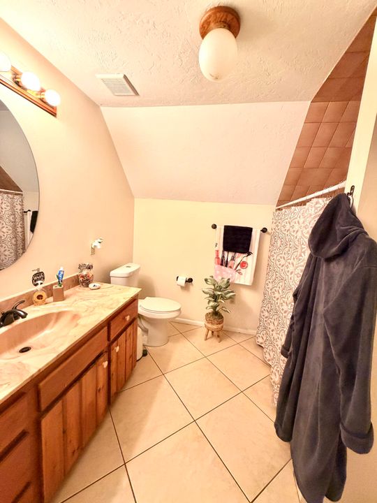 For Sale: $549,000 (3 beds, 2 baths, 2634 Square Feet)