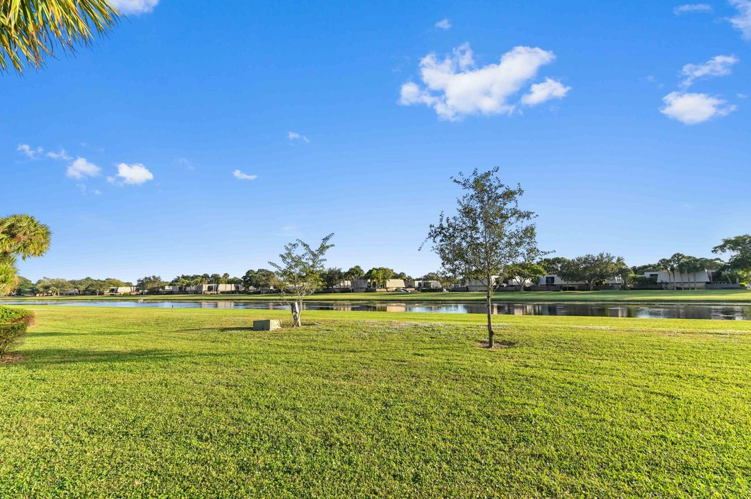 Activo con contrato: $2,200 (2 camas, 2 baños, 1236 Pies cuadrados)