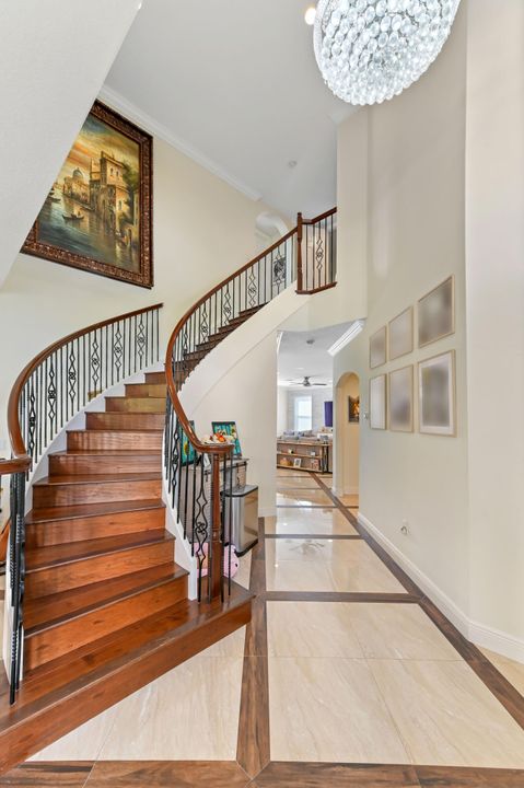 For Sale: $1,400,000 (6 beds, 4 baths, 3963 Square Feet)