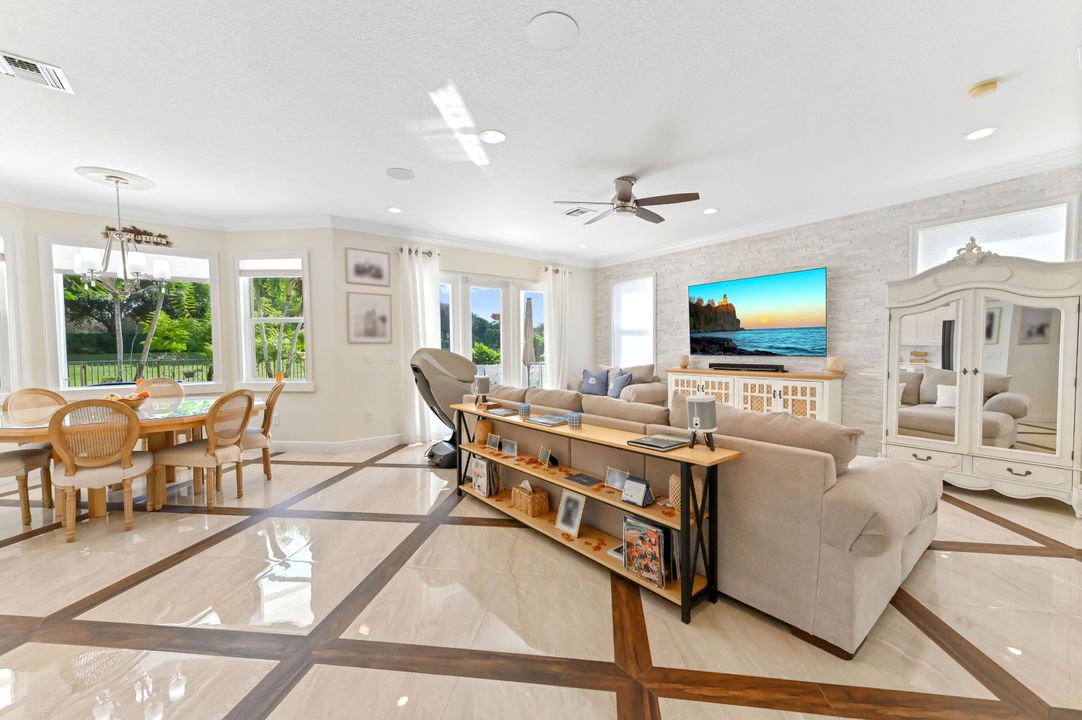 For Sale: $1,400,000 (6 beds, 4 baths, 3963 Square Feet)