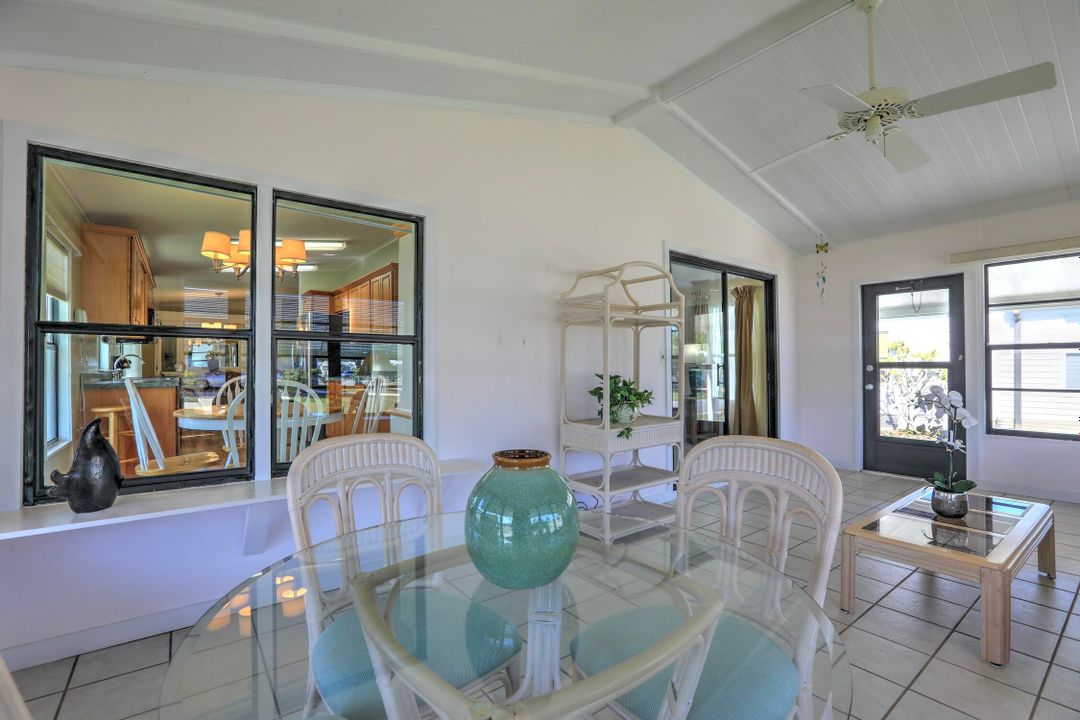 For Sale: $172,500 (2 beds, 2 baths, 1127 Square Feet)