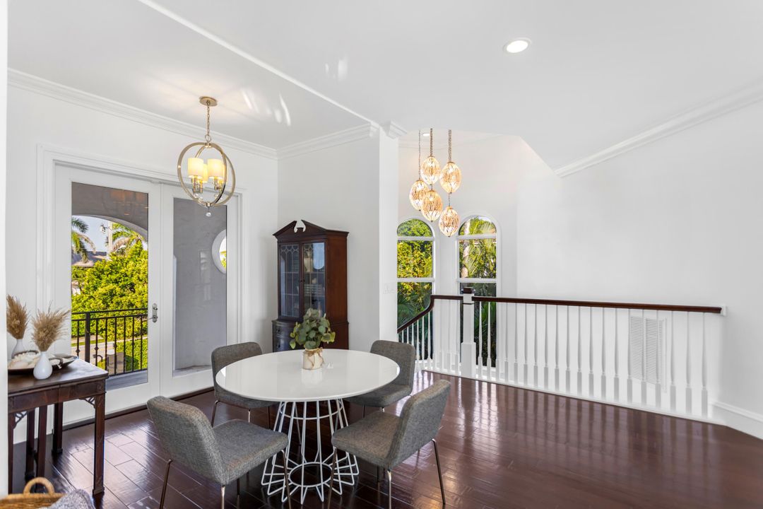 En Venta: $21,900,000 (8 camas, 6 baños, 6387 Pies cuadrados)