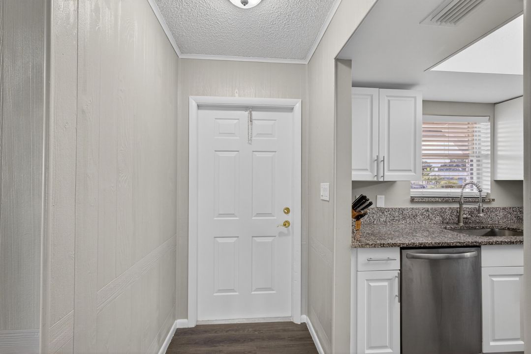 For Rent: $2,400 (3 beds, 2 baths, 1190 Square Feet)