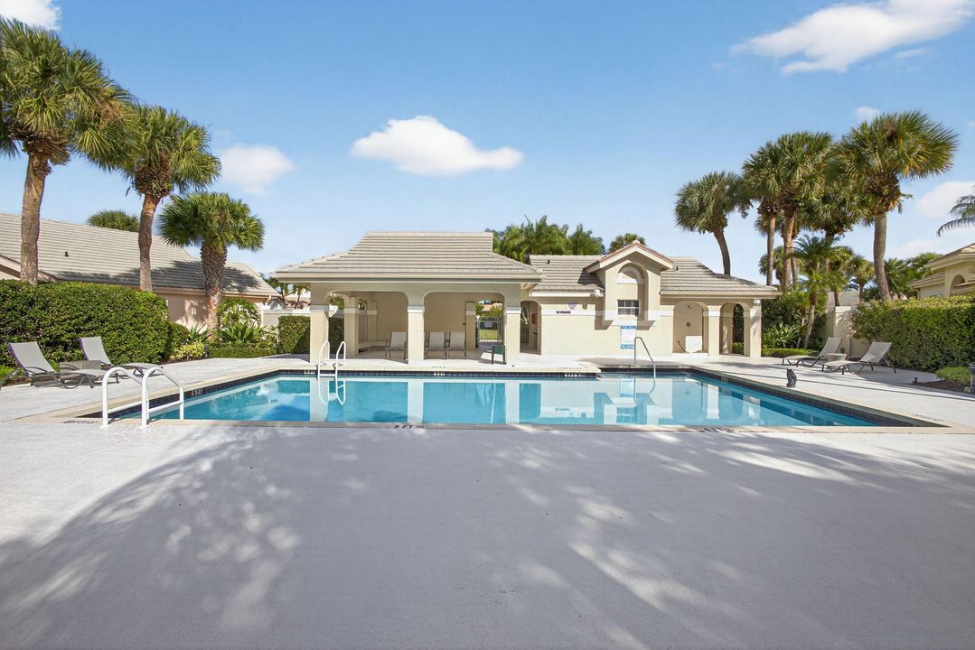 For Sale: $1,200,000 (3 beds, 2 baths, 2025 Square Feet)