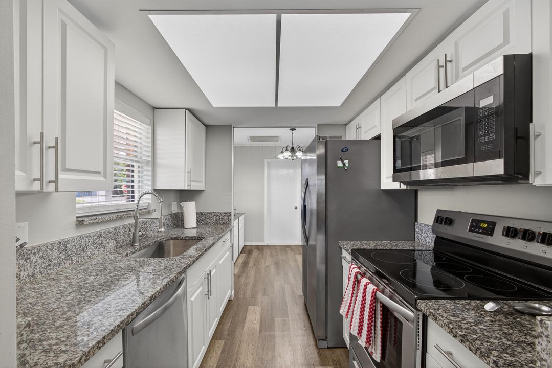 For Rent: $2,400 (3 beds, 2 baths, 1190 Square Feet)