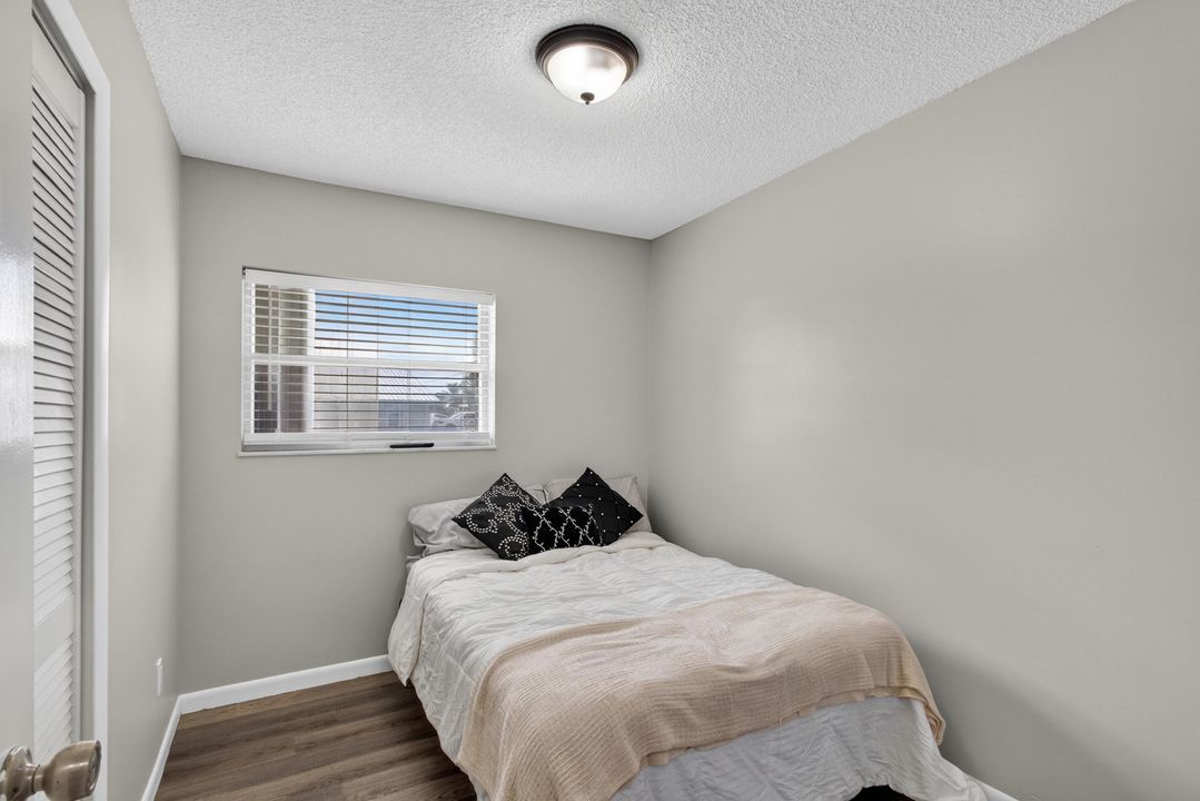 For Rent: $2,400 (3 beds, 2 baths, 1190 Square Feet)