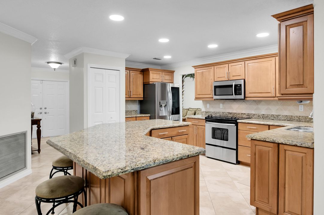 For Sale: $1,299,000 (4 beds, 2 baths, 2200 Square Feet)