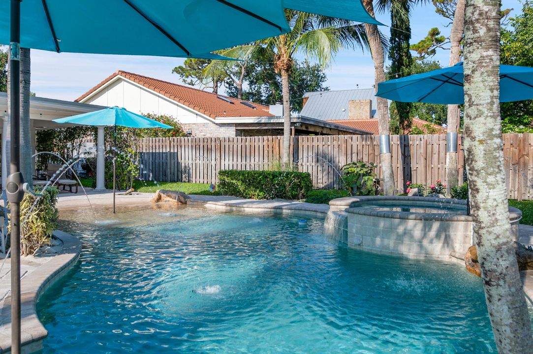 For Sale: $1,299,000 (4 beds, 2 baths, 2200 Square Feet)