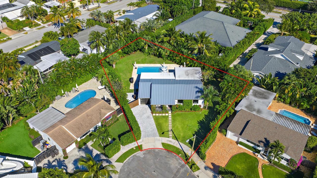 待售: $2,495,000 (4 贝兹, 2 浴室, 1906 平方英尺)