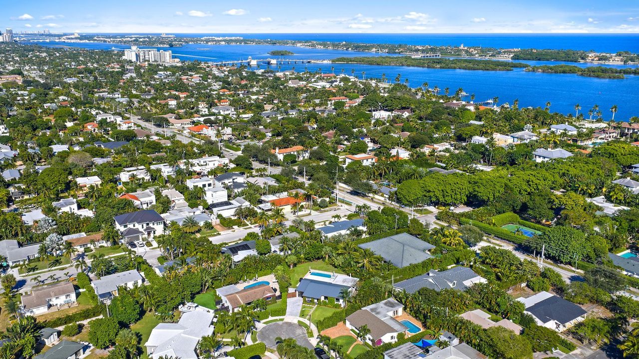 待售: $2,495,000 (4 贝兹, 2 浴室, 1906 平方英尺)