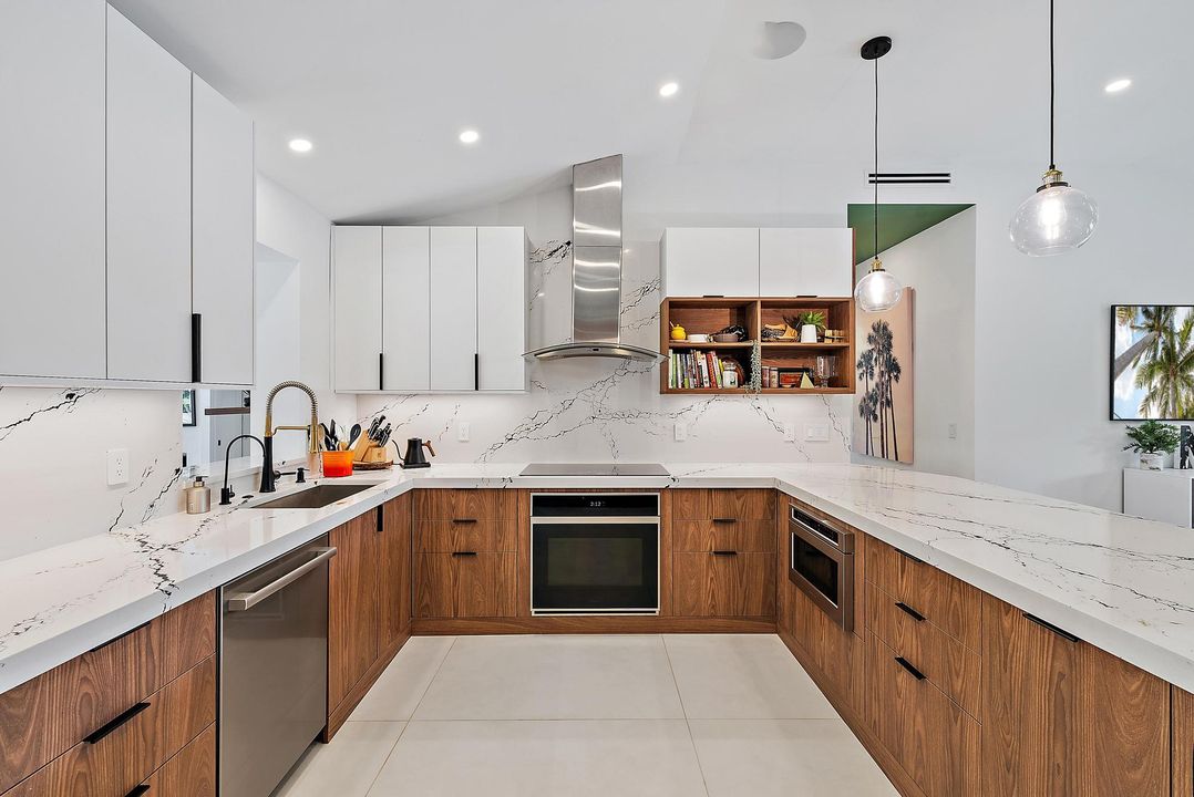 待售: $2,495,000 (4 贝兹, 2 浴室, 1906 平方英尺)