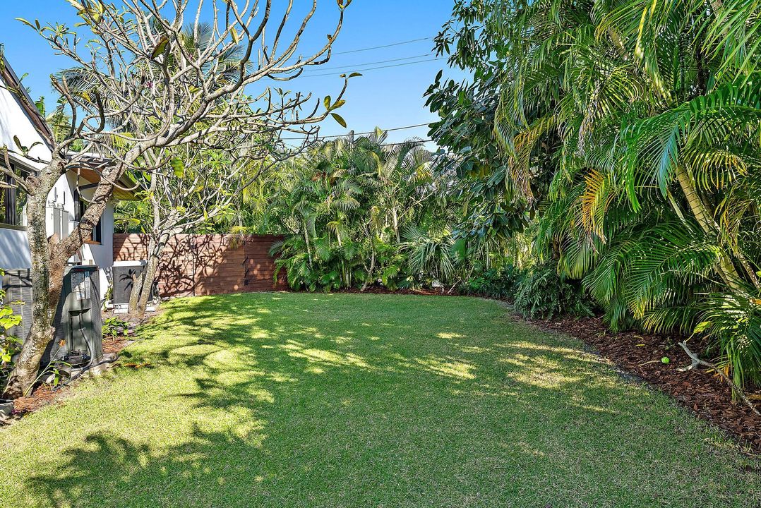 待售: $2,495,000 (4 贝兹, 2 浴室, 1906 平方英尺)