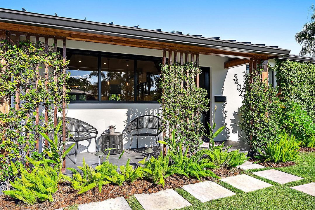 待售: $2,495,000 (4 贝兹, 2 浴室, 1906 平方英尺)