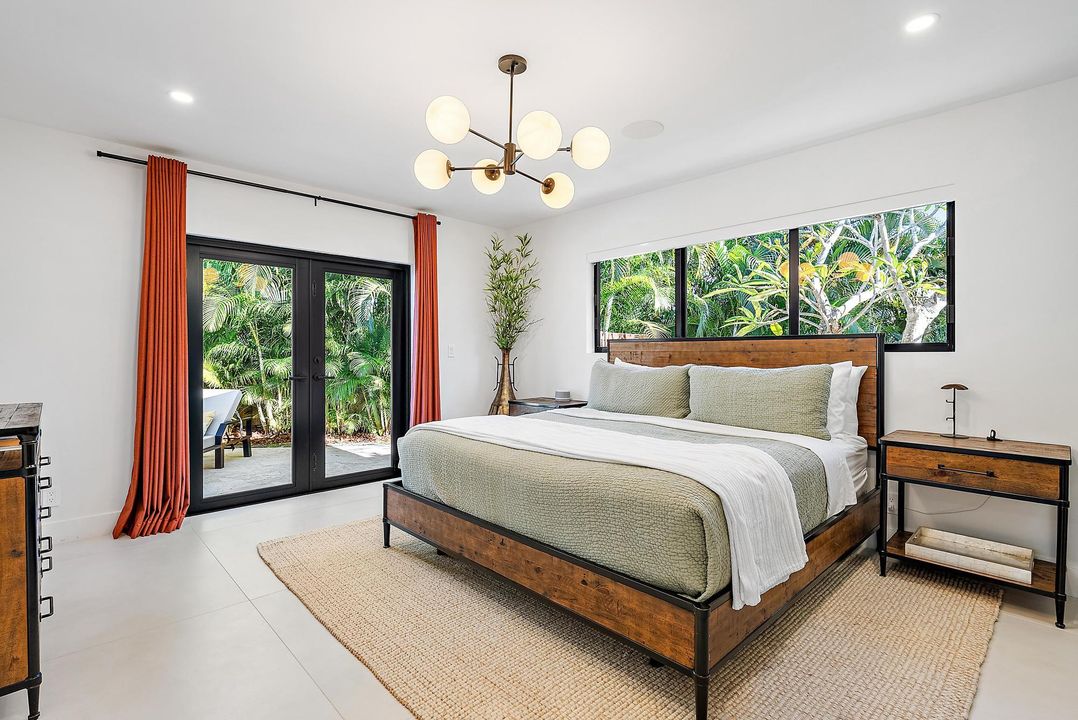 待售: $2,495,000 (4 贝兹, 2 浴室, 1906 平方英尺)