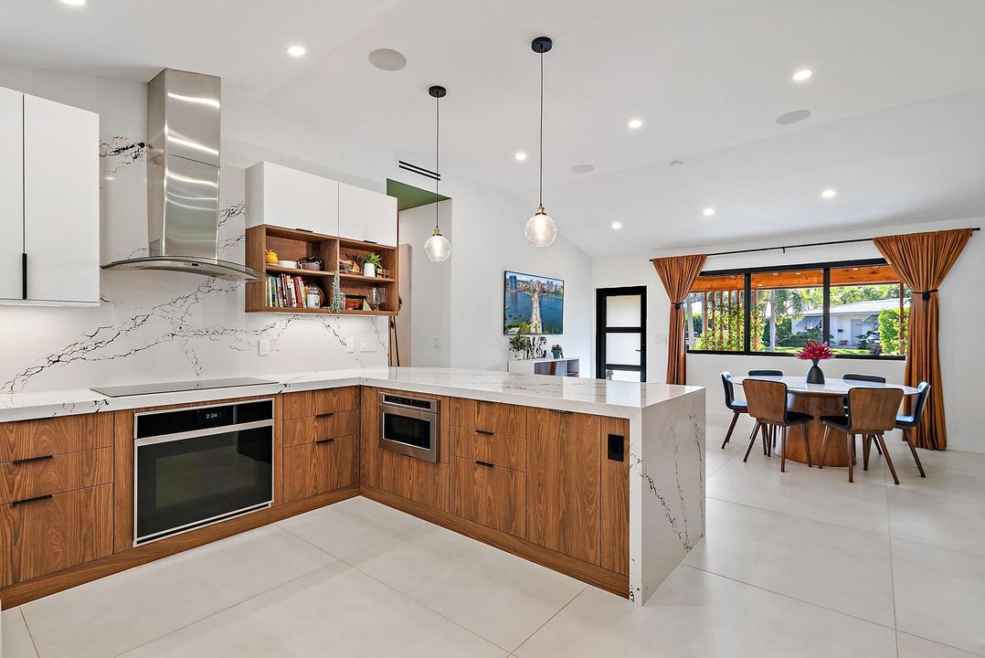 待售: $2,495,000 (4 贝兹, 2 浴室, 1906 平方英尺)