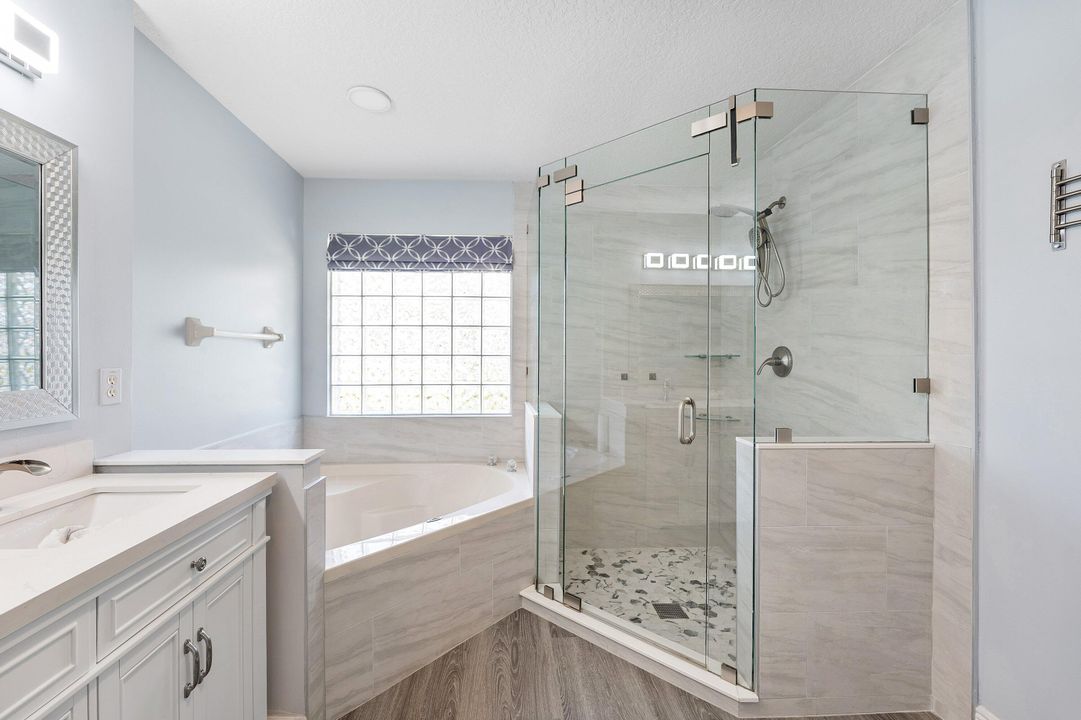 En Venta: $685,000 (5 camas, 3 baños, 2429 Pies cuadrados)