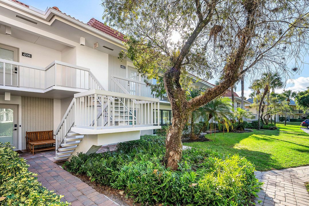 待售: $367,000 (2 贝兹, 2 浴室, 1300 平方英尺)