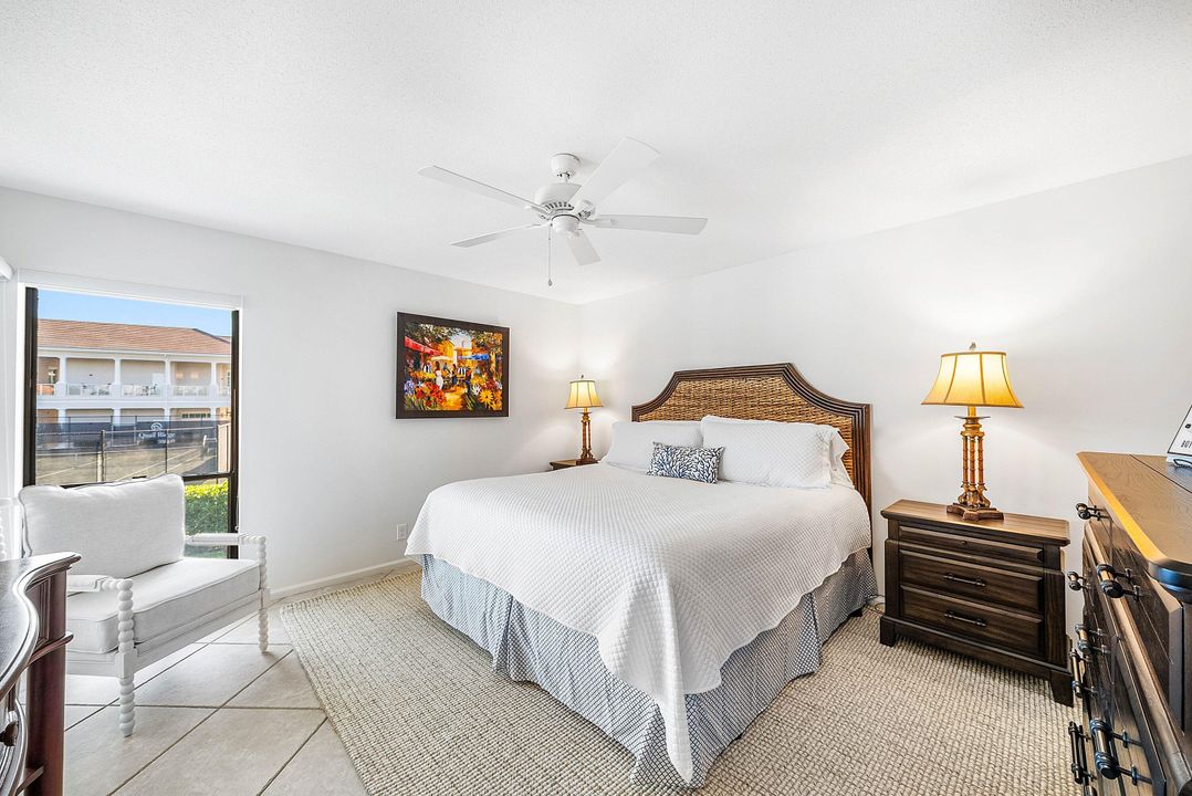 待售: $367,000 (2 贝兹, 2 浴室, 1300 平方英尺)