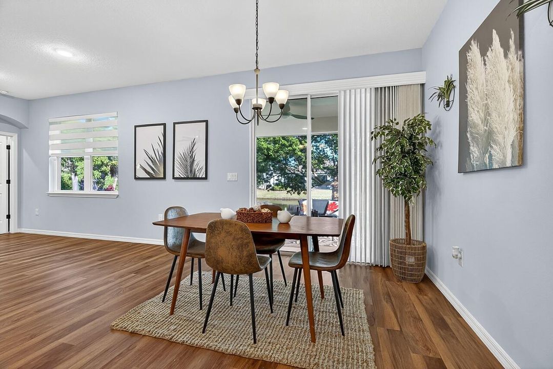 Под контрактом: $349,900 (2 спален, 2 ванн, 1656 Квадратных фут)