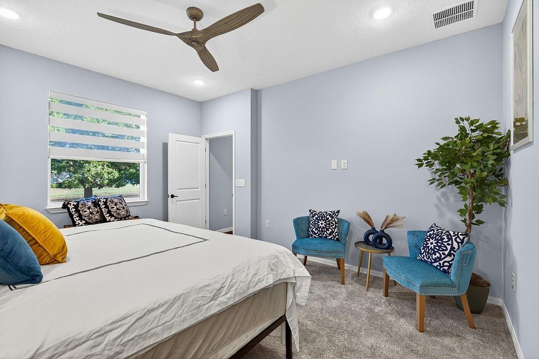 Под контрактом: $349,900 (2 спален, 2 ванн, 1656 Квадратных фут)