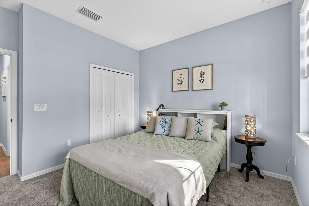 Под контрактом: $349,900 (2 спален, 2 ванн, 1656 Квадратных фут)