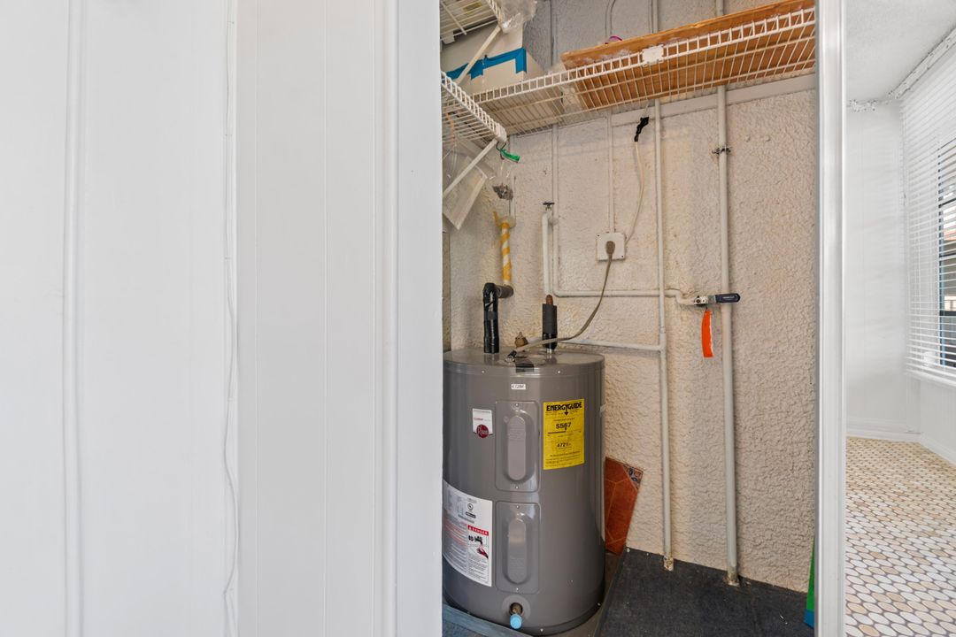 待售: $115,000 (2 贝兹, 2 浴室, 960 平方英尺)