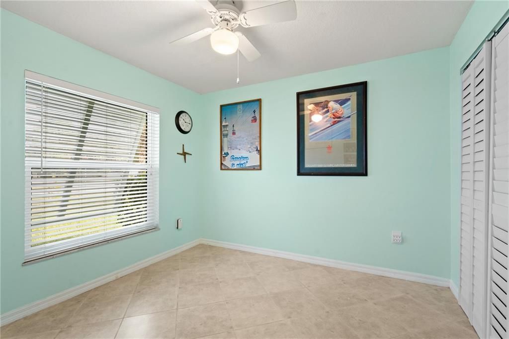 合同活跃: $339,000 (3 贝兹, 2 浴室, 1132 平方英尺)