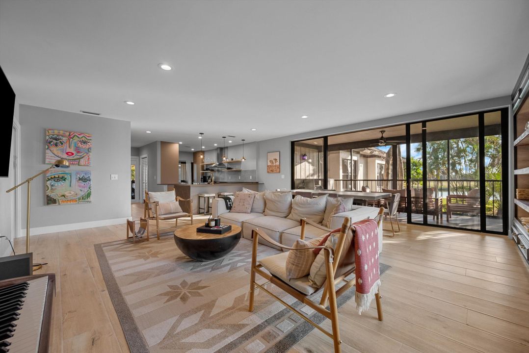 待售: $990,000 (3 贝兹, 3 浴室, 1800 平方英尺)