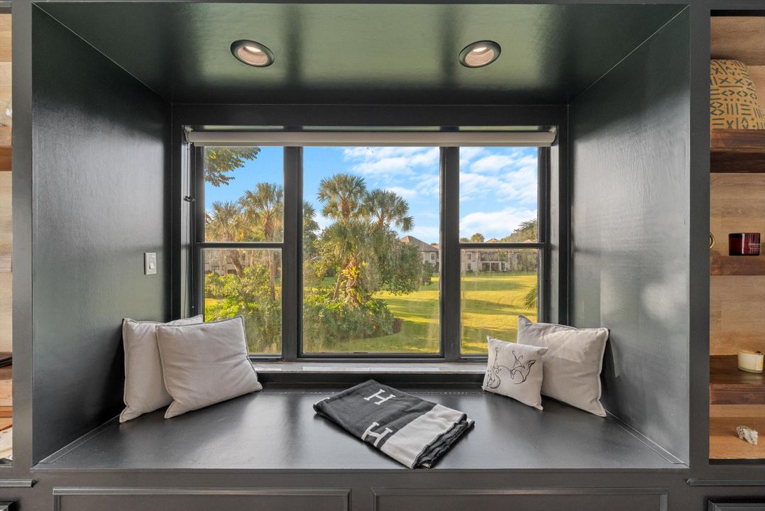 待售: $990,000 (3 贝兹, 3 浴室, 1800 平方英尺)