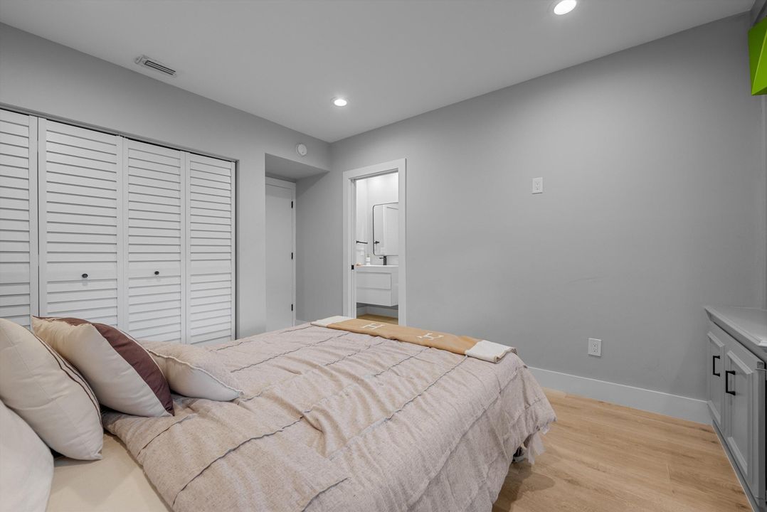 待售: $990,000 (3 贝兹, 3 浴室, 1800 平方英尺)