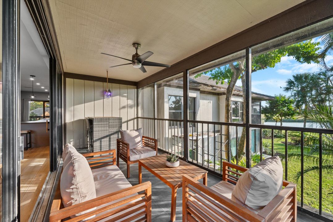 待售: $990,000 (3 贝兹, 3 浴室, 1800 平方英尺)