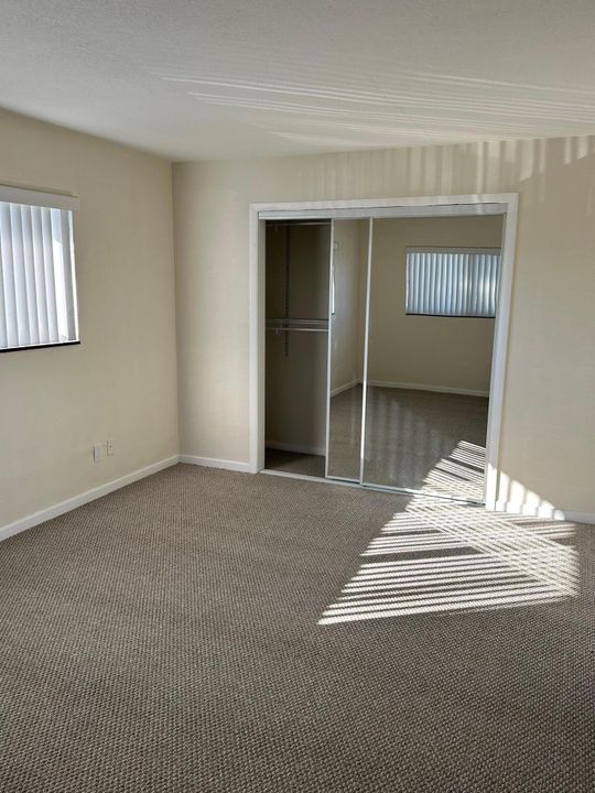 For Rent: $1,850 (1 beds, 1 baths, 600 Square Feet)