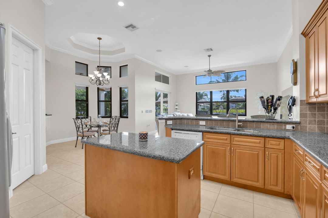 待售: $1,695,000 (4 贝兹, 3 浴室, 3130 平方英尺)