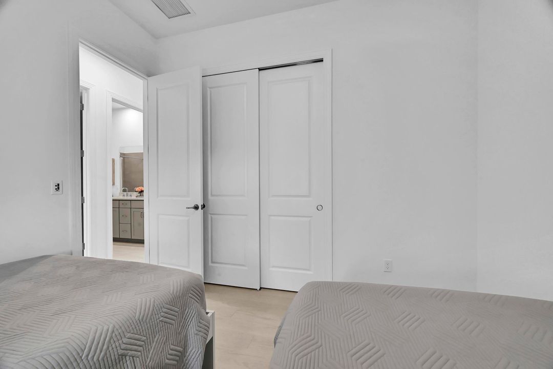 For Rent: $4,100 (3 beds, 2 baths, 2053 Square Feet)