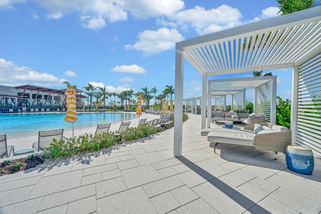 For Rent: $4,100 (3 beds, 2 baths, 2053 Square Feet)