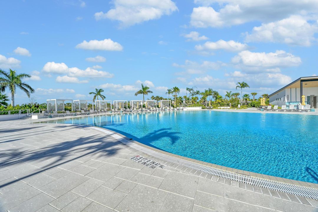 For Rent: $4,100 (3 beds, 2 baths, 2053 Square Feet)