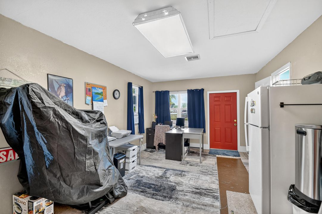 For Sale: $599,000 (3 beds, 2 baths, 1717 Square Feet)