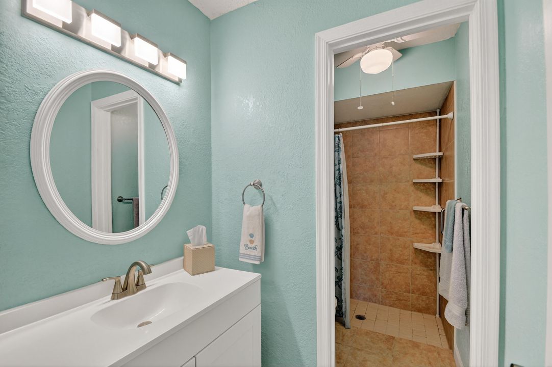 For Sale: $599,000 (3 beds, 2 baths, 1717 Square Feet)