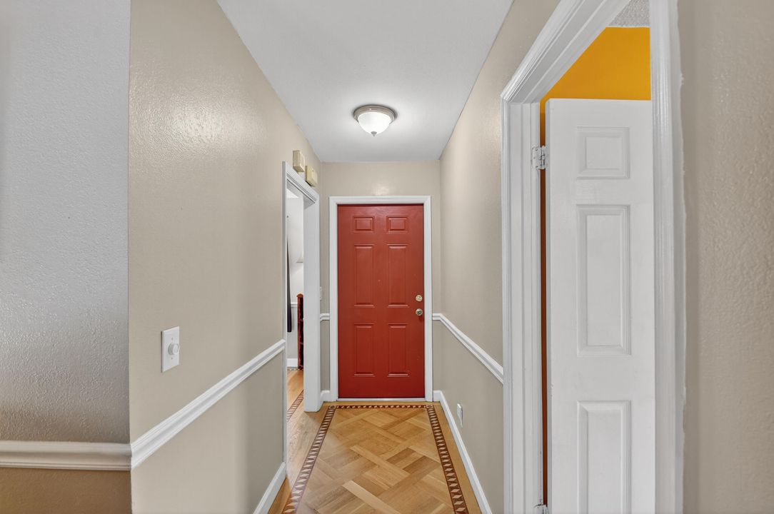 For Sale: $599,000 (3 beds, 2 baths, 1717 Square Feet)