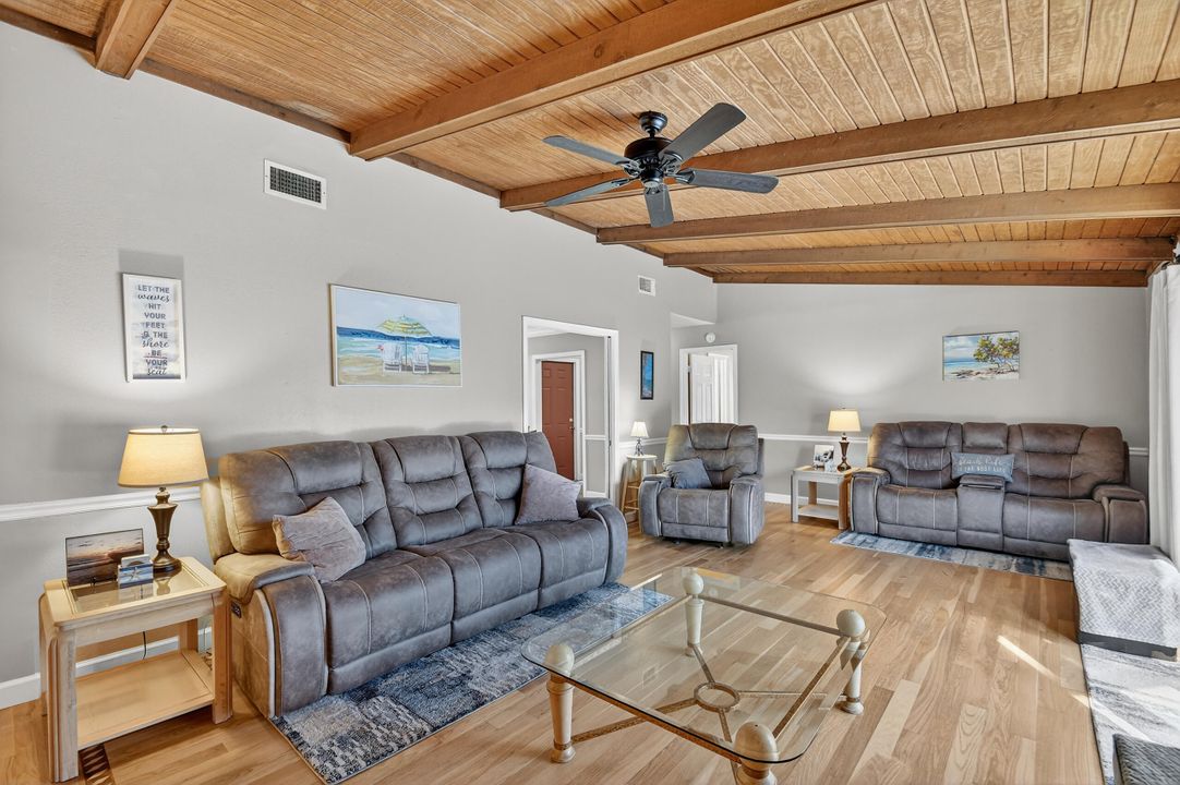 For Sale: $599,000 (3 beds, 2 baths, 1717 Square Feet)