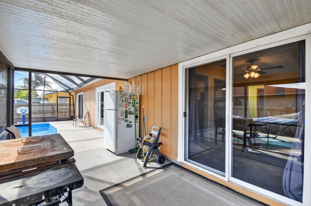 For Sale: $599,000 (3 beds, 2 baths, 1717 Square Feet)